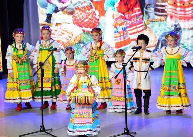 Концерт ансамблей кубанской народной песни "Казачата", "Забава","Ладушки"